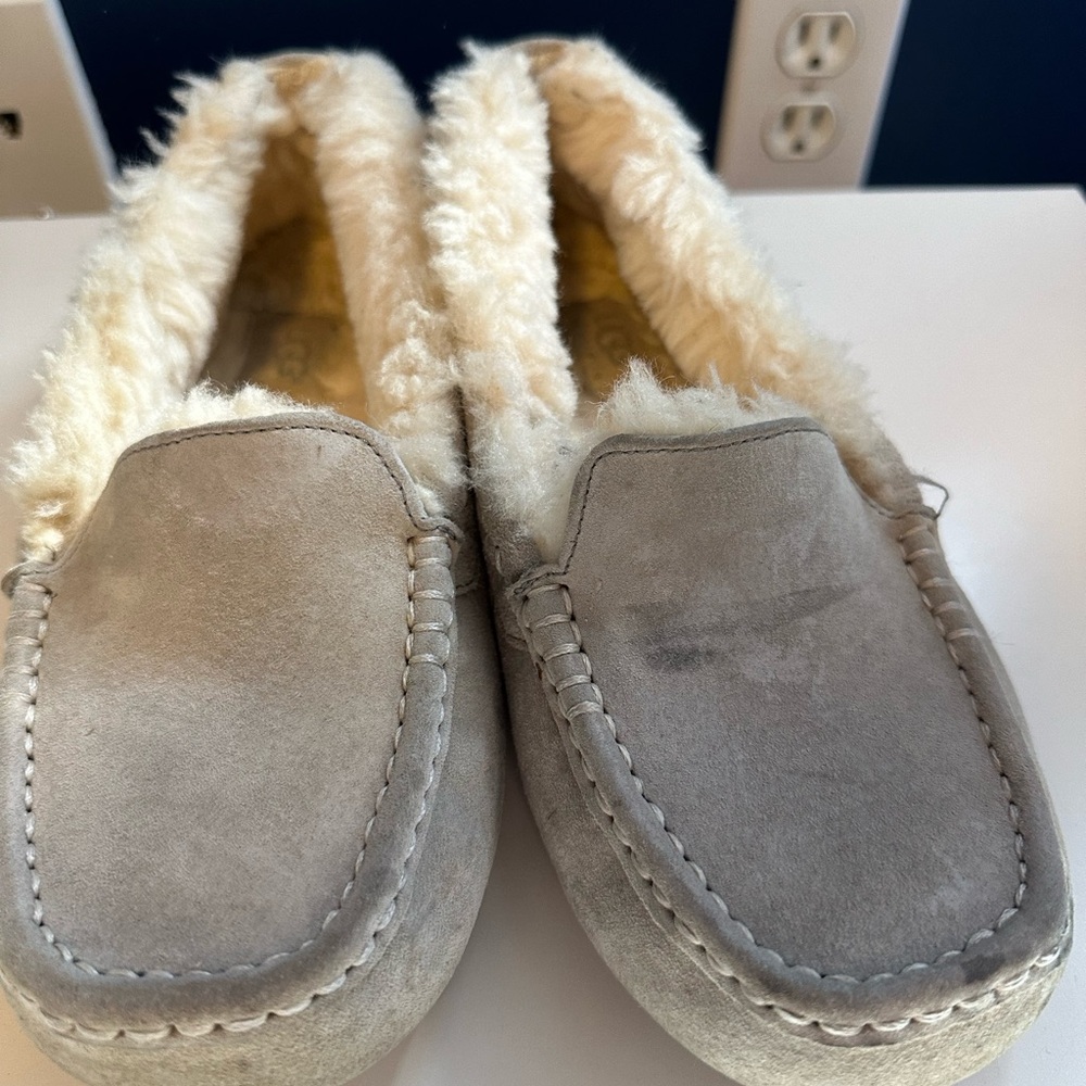 Ugg Shearling Lined Ansley Slippers - image 3